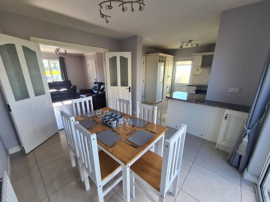 Bundoran Seaside Stays House - Wifi, Large Spacious Home Zewnętrze zdjęcie
