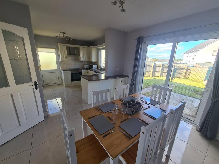 Bundoran Seaside Stays House - Wifi, Large Spacious Home Zewnętrze zdjęcie