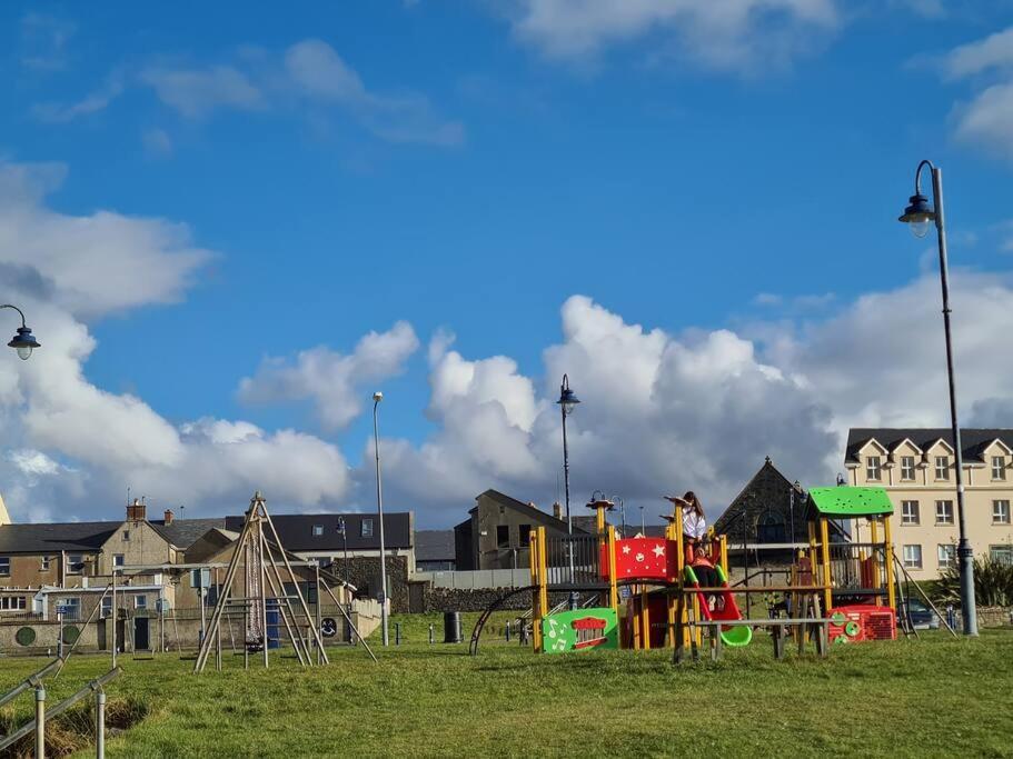 Bundoran Seaside Stays House - Wifi, Large Spacious Home Zewnętrze zdjęcie