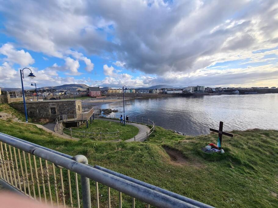 Bundoran Seaside Stays House - Wifi, Large Spacious Home Zewnętrze zdjęcie