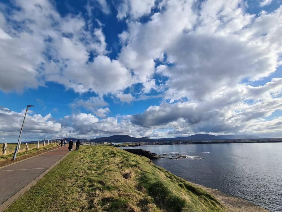 Bundoran Seaside Stays House - Wifi, Large Spacious Home Zewnętrze zdjęcie