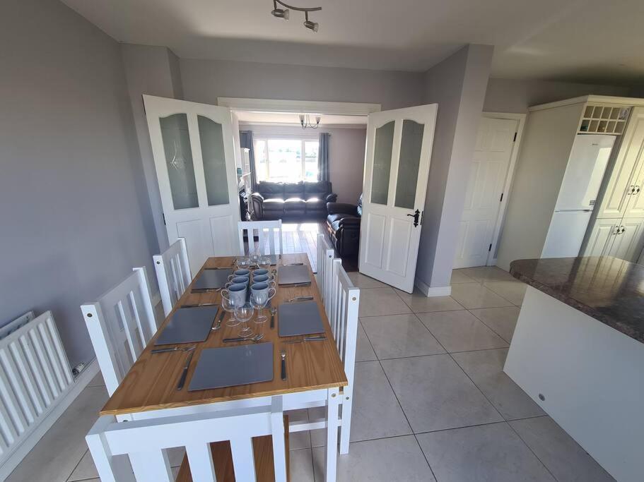 Bundoran Seaside Stays House - Wifi, Large Spacious Home Zewnętrze zdjęcie