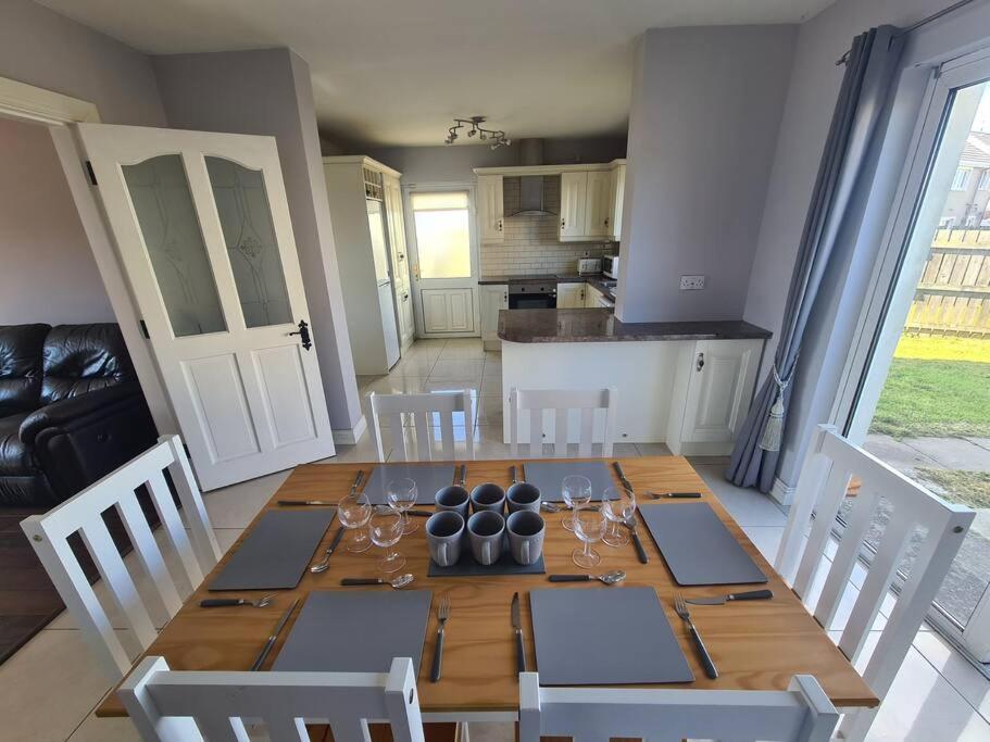 Bundoran Seaside Stays House - Wifi, Large Spacious Home Zewnętrze zdjęcie